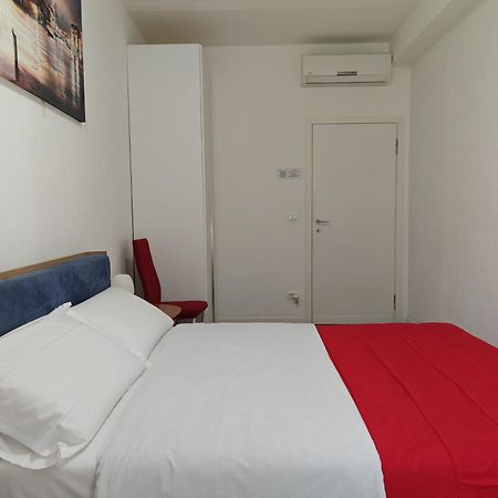 Goldmine Guest House 1 베니스 외부 사진