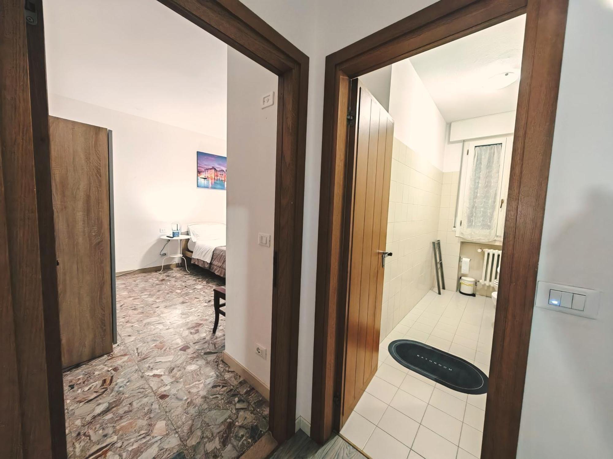 Goldmine Guest House 1 베니스 객실 사진